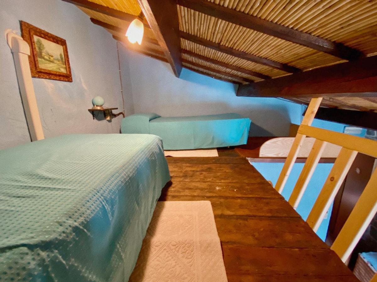 Bed and Breakfast Domos Antigas à Bottidda Extérieur photo